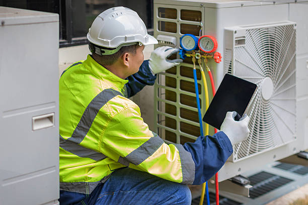 Professional Hvac technician working in Westmont, CA